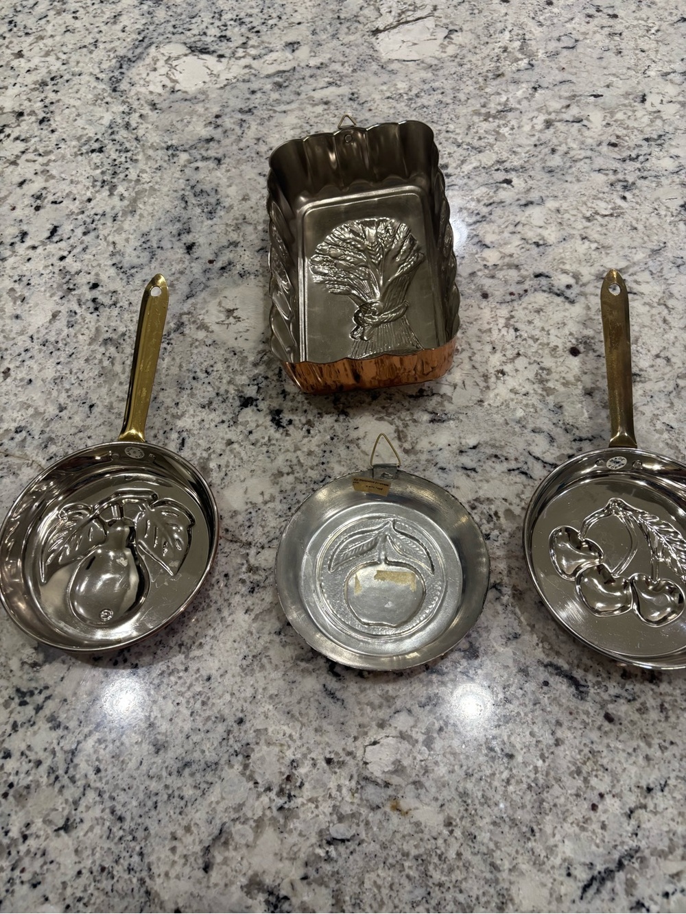 Vintage Copper Kitchen Molds Lot of 4 Cherry Pear Wheat Apple Cottagecore - Picture 11 of 15
